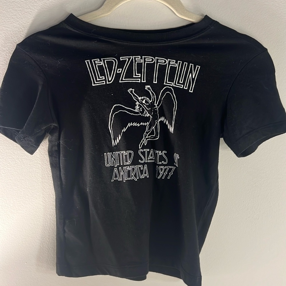 Graphic baby tee